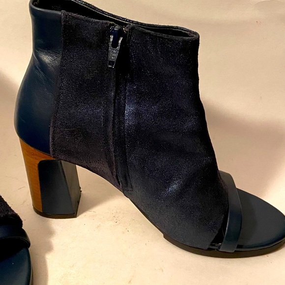 Finery London Open Toe Navy Wet Metallic Leather Booties Block High Heels 38/7.5 - Picture 4 of 9
